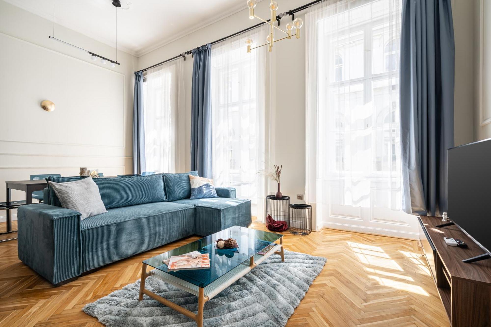Styled Close To The River Danube. Apartment *