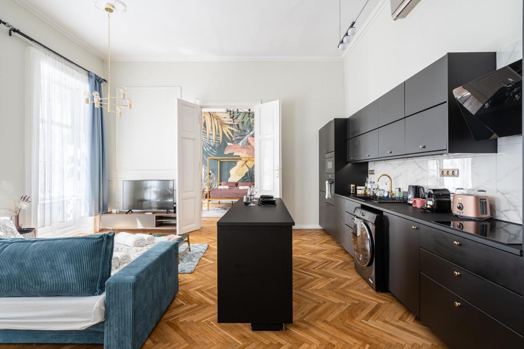 Styled Close To The River Danube. Apartment